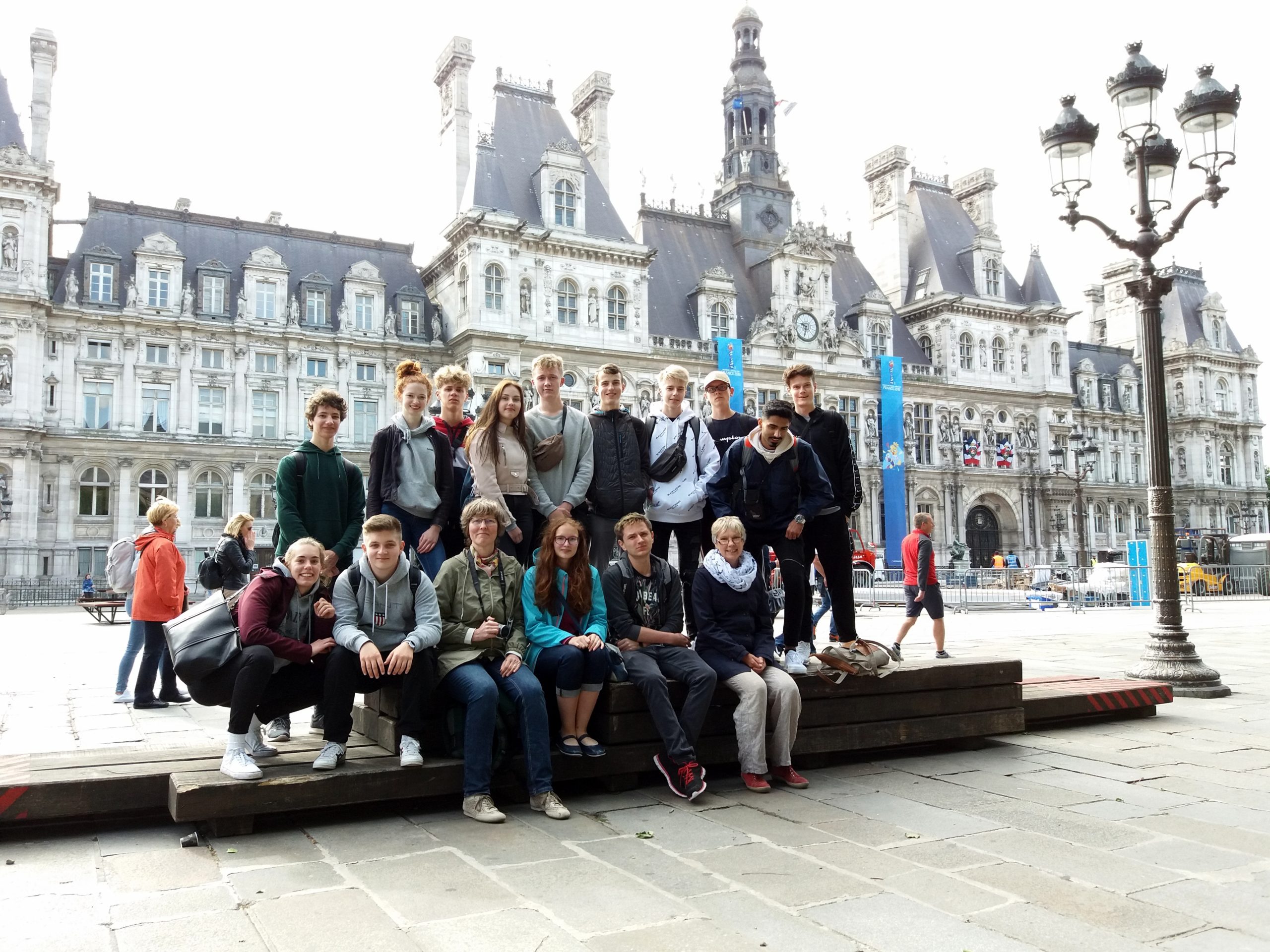 Gruppenbild Parisfahrt neu